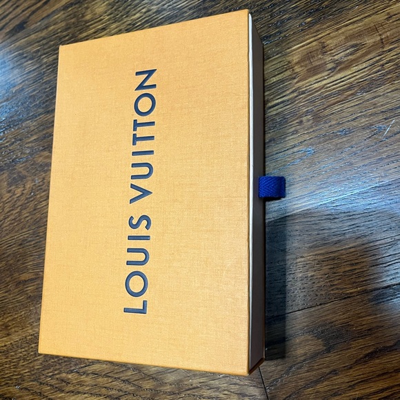 Louis Vuitton Accessories - Louis Vuitton Signature Orange Box with Blue Tab